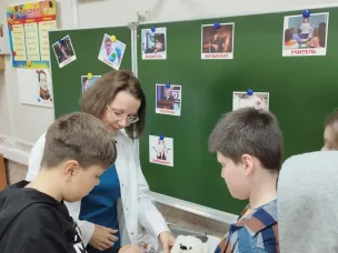 В школах Нижегородской области государственные ветеринарные специалисты проводят профориентацию для учащихся